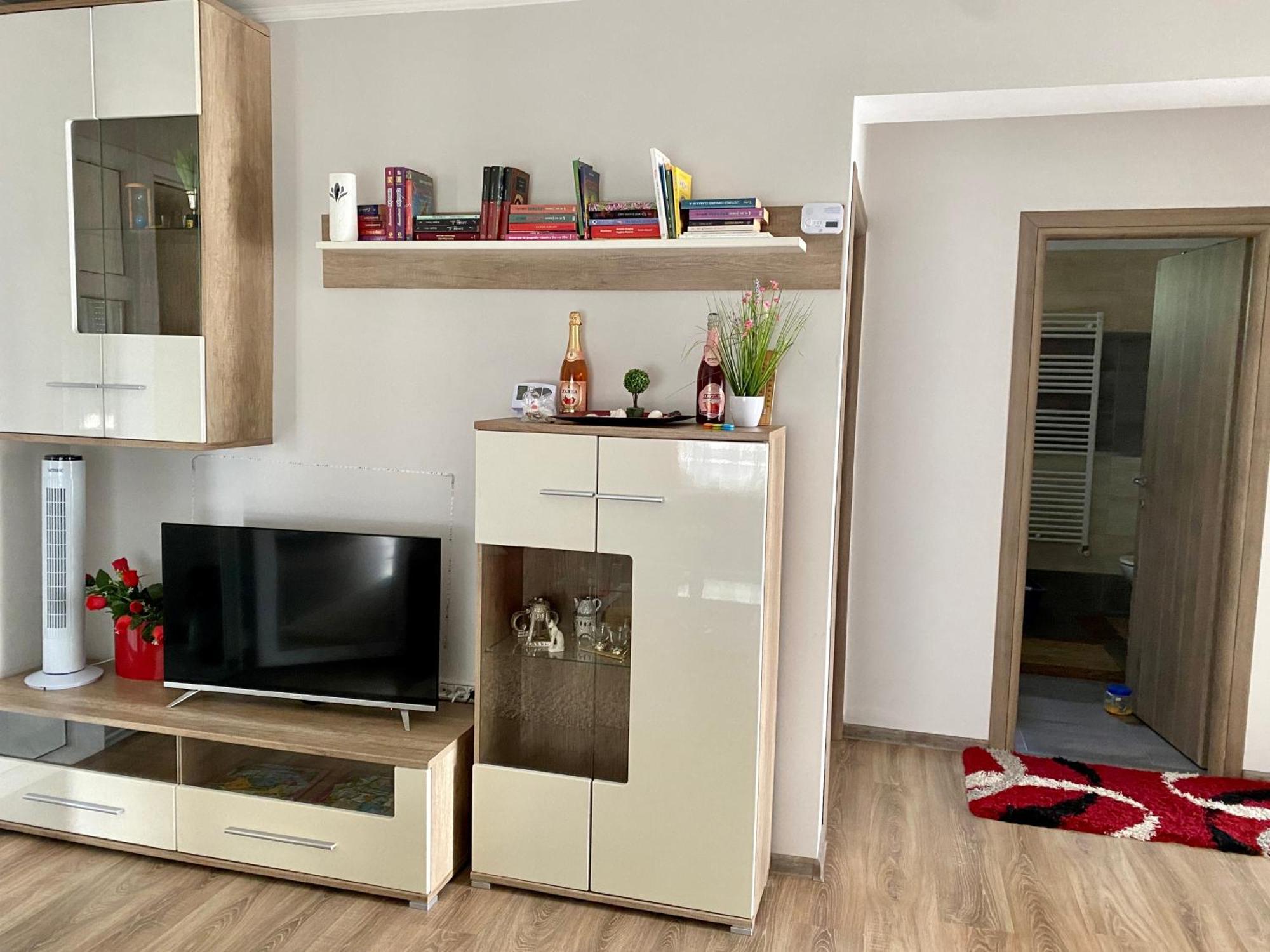 “Home Sweet Home” Sîntandrei Exteriér fotografie